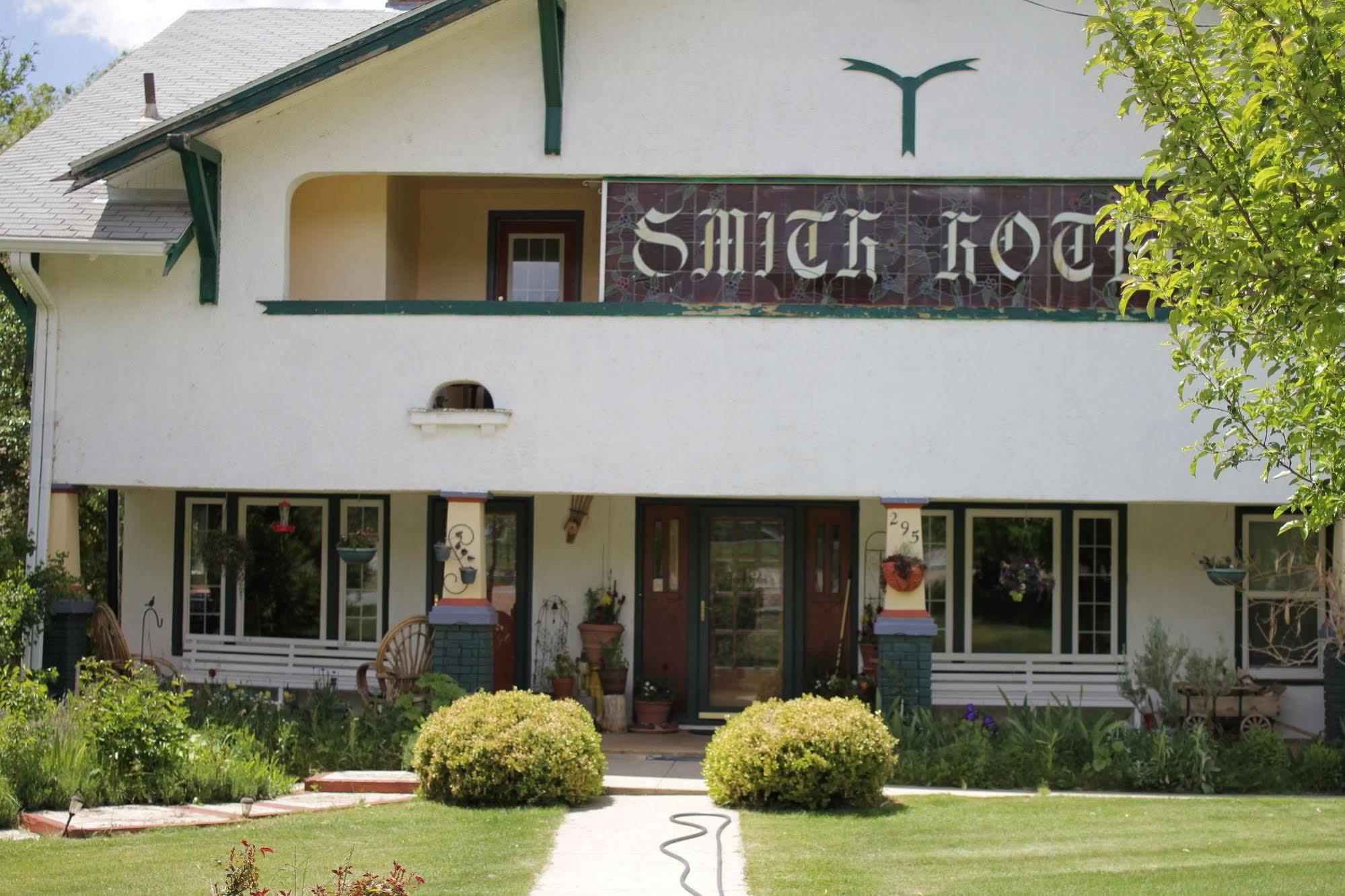 Historic Smith Hotel B&B Glendale Extérieur photo