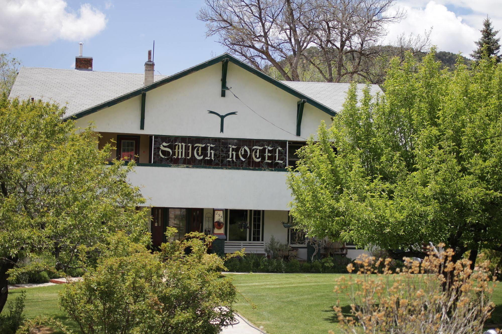 Historic Smith Hotel B&B Glendale Extérieur photo